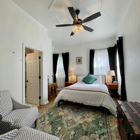 Flora House Denver Luaran gambar